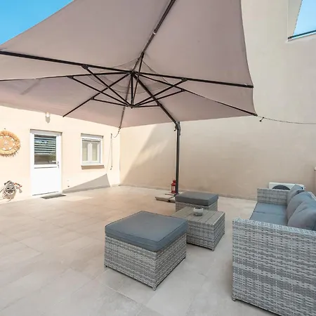 Petralona Gem With Scenic Terrace * Athens