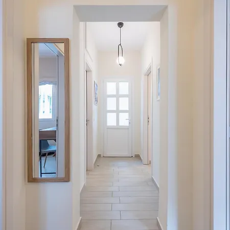 Petralona Gem With Scenic Terrace Apartment *